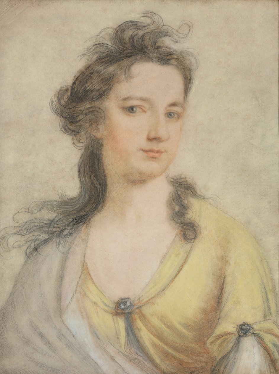 Une jeune femme en robe jaune - English School