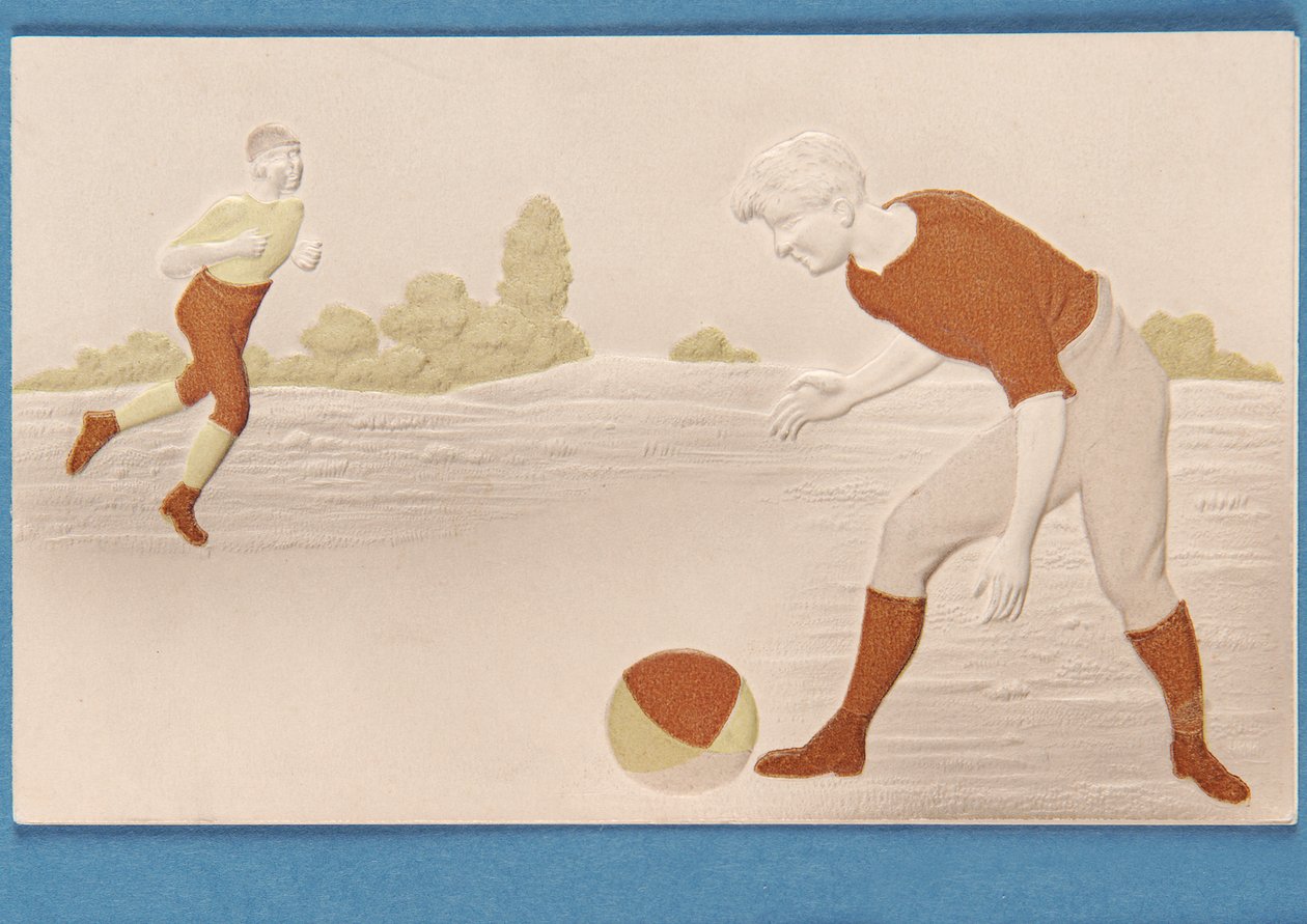 Carte en relief représentant deux footballeurs, vers 1880 - English School