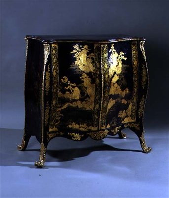 Commode Bombe, milieu du 18e siècle (laque noire) - English School