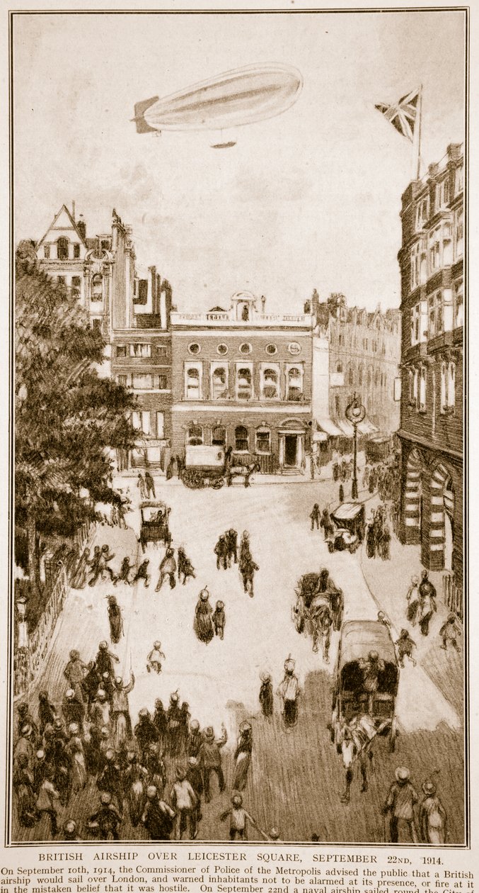 Dirigeable britannique au-dessus de Leicester Square, 22 septembre 1914, 1914-19 - English School