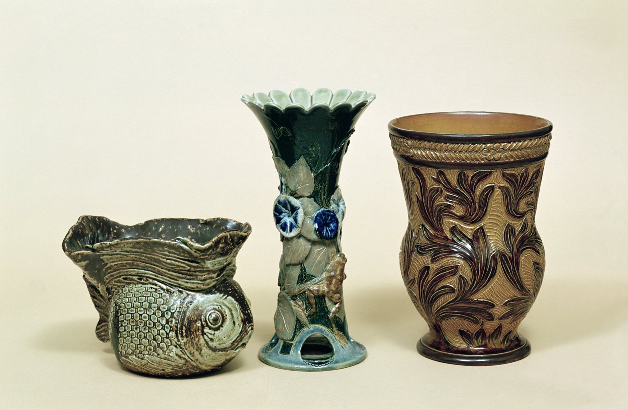 Vases Doulton, années 1880 - English School