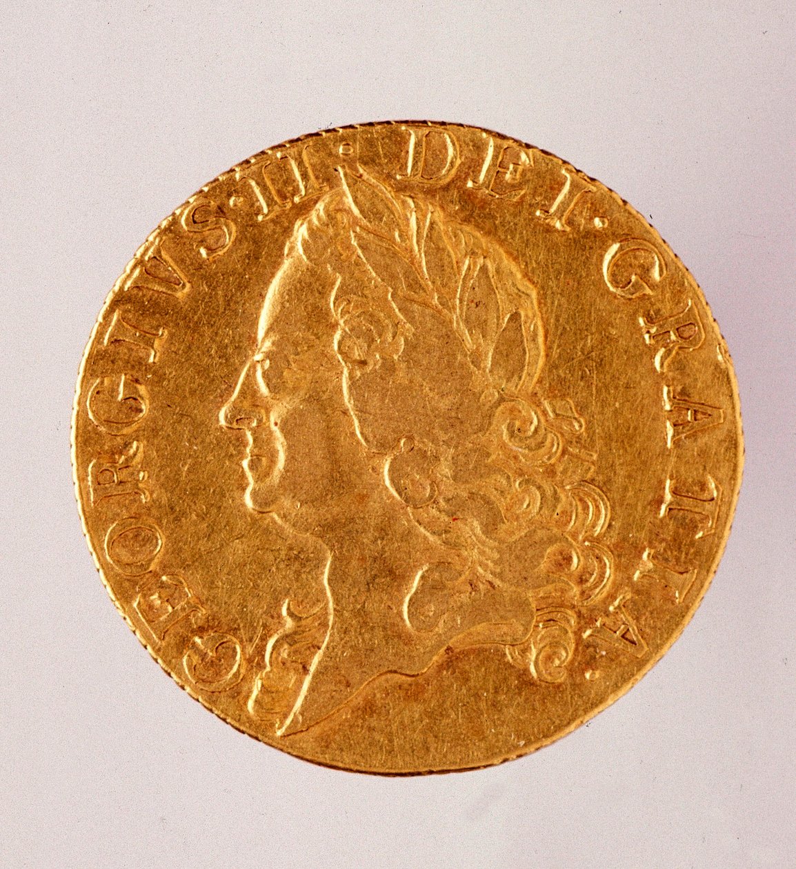 Guinée anglaise en or, règne du roi George II (1714-1760) 18ème siècle. Diam. 2,5 cm Naples, musée archéologique - English School