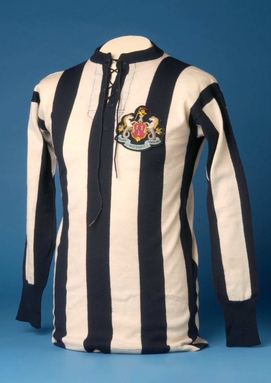 Maillot de Newcastle United de la finale de la FA World Cup, 1911 - English School