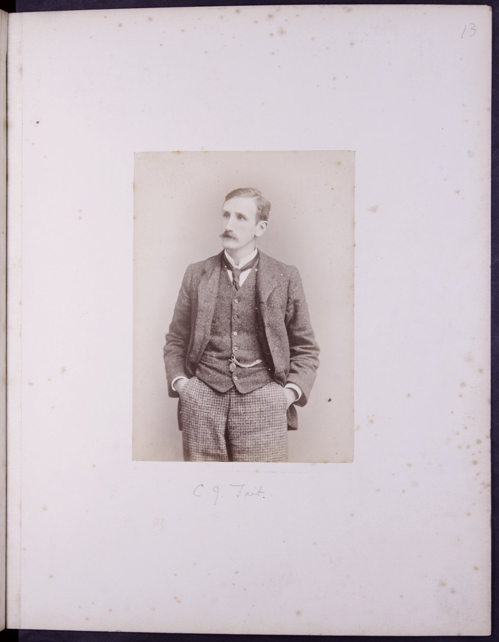 Portrait de CJ Tait, vers 1900 (photo n/b) - English School