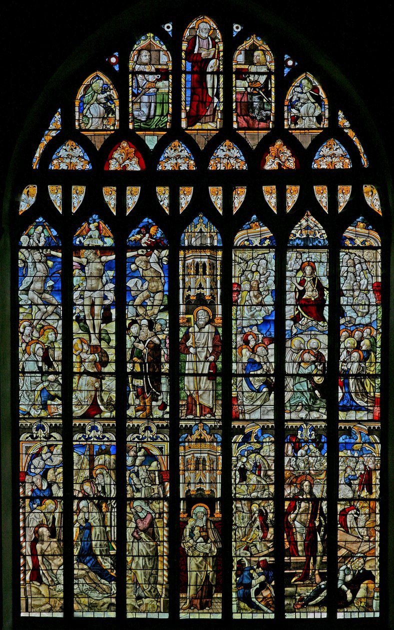 La fenêtre Est (Ew) représentant la Crucifixion, la Déposition, la Résurrection et l