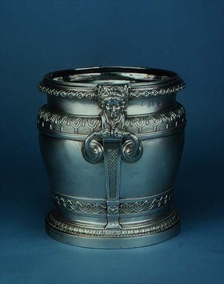 Refroidisseur de vin en forme de vase de Guillaume III par David Williams, Londres - English School