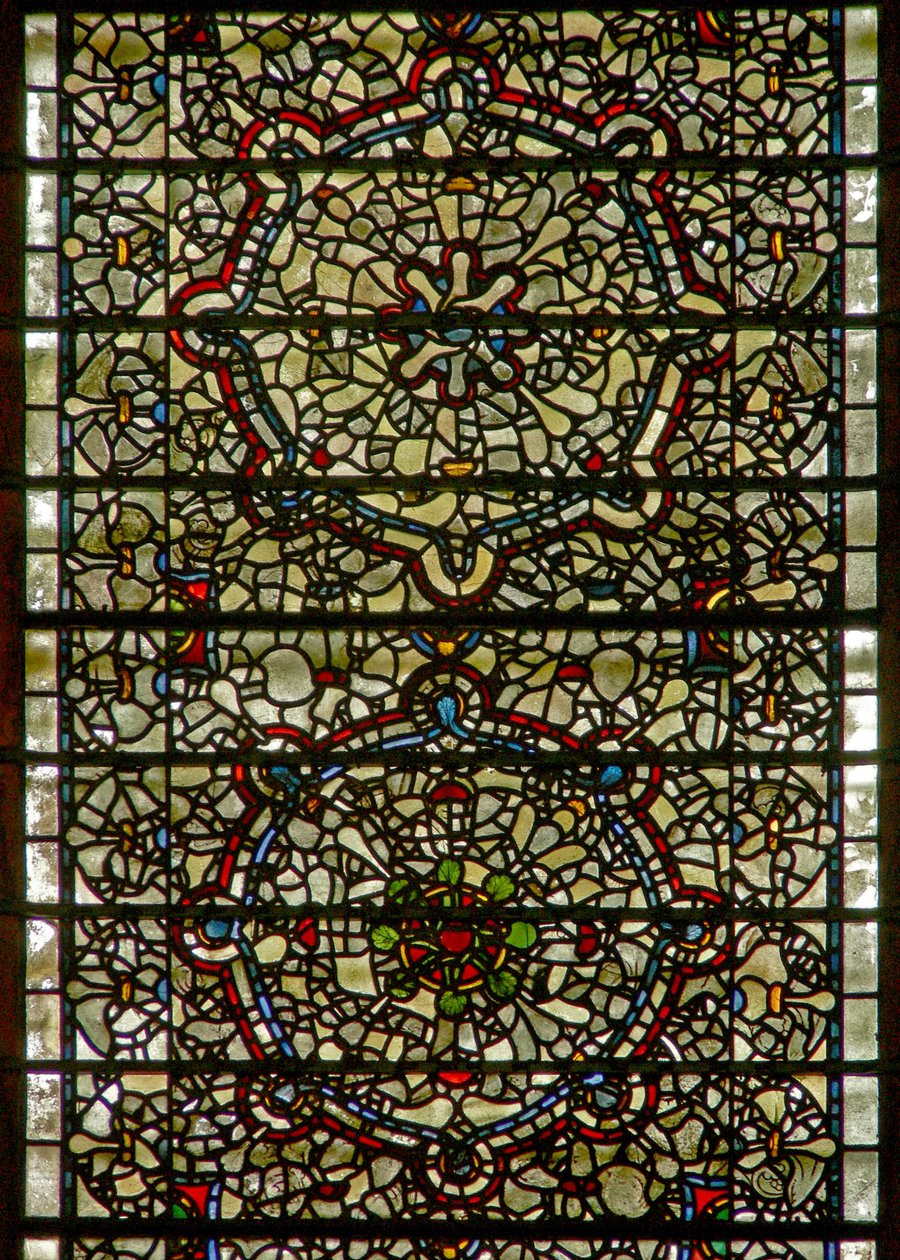 Fenêtre des Cinq-Sœurs représentant des grisaille - English School