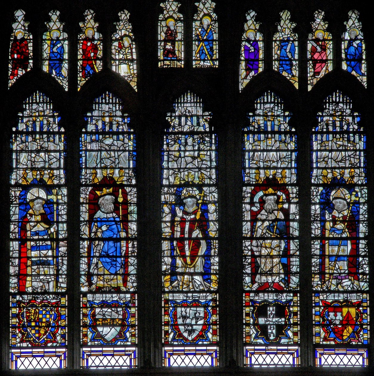 Fenêtre c18 représentant des rois et des archevêques - English School