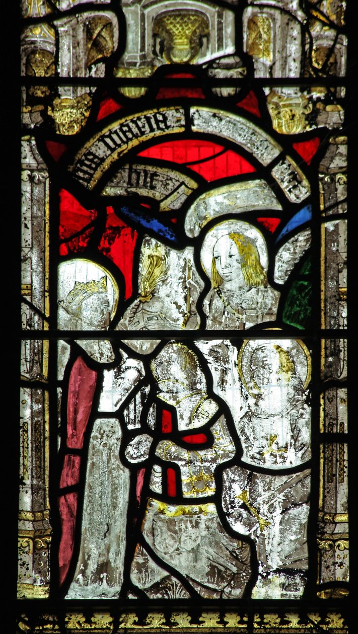 Fenêtre n°6 représentant Saint Georges : la Vierge Marie l