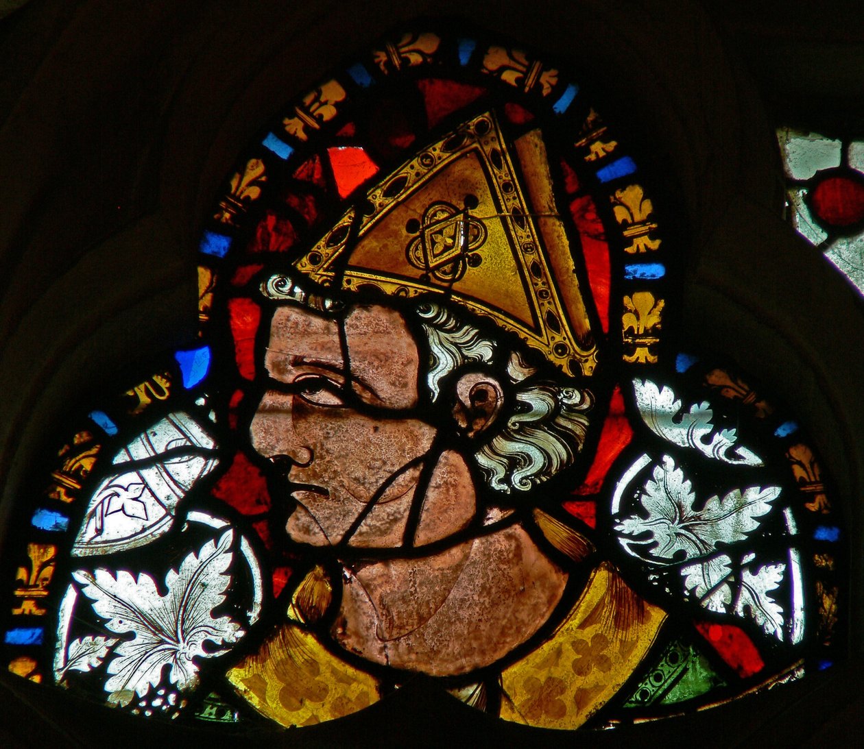 Fenêtre s-2 représentant Saint Cuthbert - English School