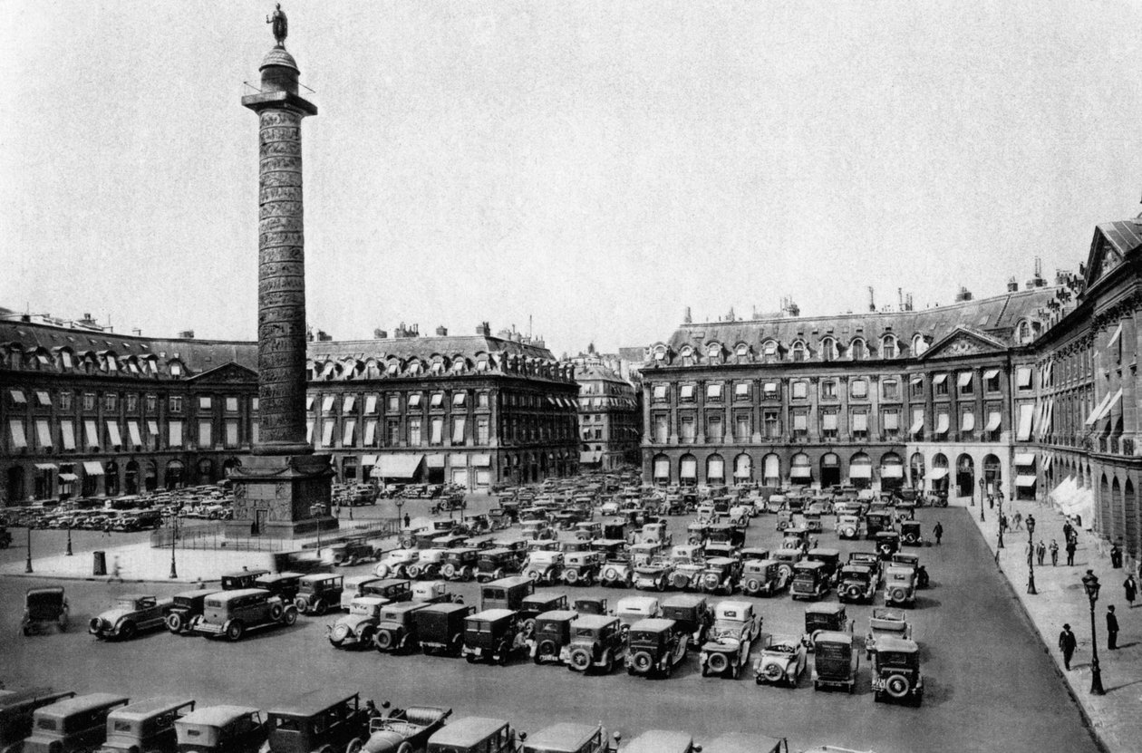 Place Vendôme et la colonne érigée pour les victoires de Napoléon, Paris, 1931 - Ernest Flammarion