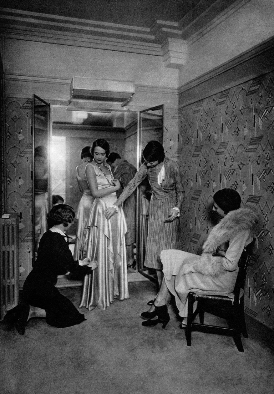 Essayer une robe chez un grand couturier, Paris, 1931 - Ernest Flammarion