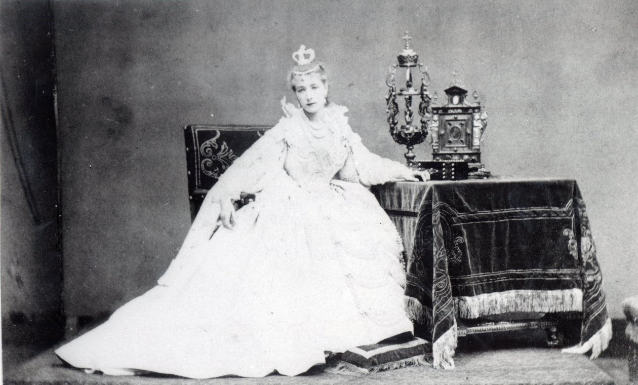 Sarah Bernhardt dans le rôle de Marie de Neubourg dans 