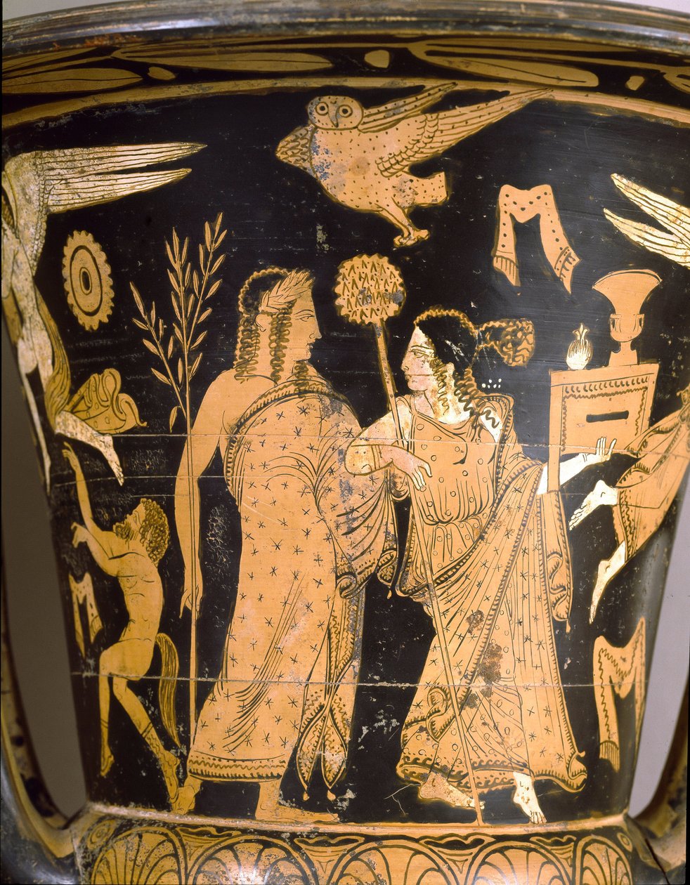 Antiquité étrusque : cratère en cloche représentant la destruction de Troie : détail représentant Dionysos et Ariane. De Falerii Veteres (Civita Castellana). 350-300 av. J.-C. Rome, Museo Nazionale di Villa Giulia - Etruscan