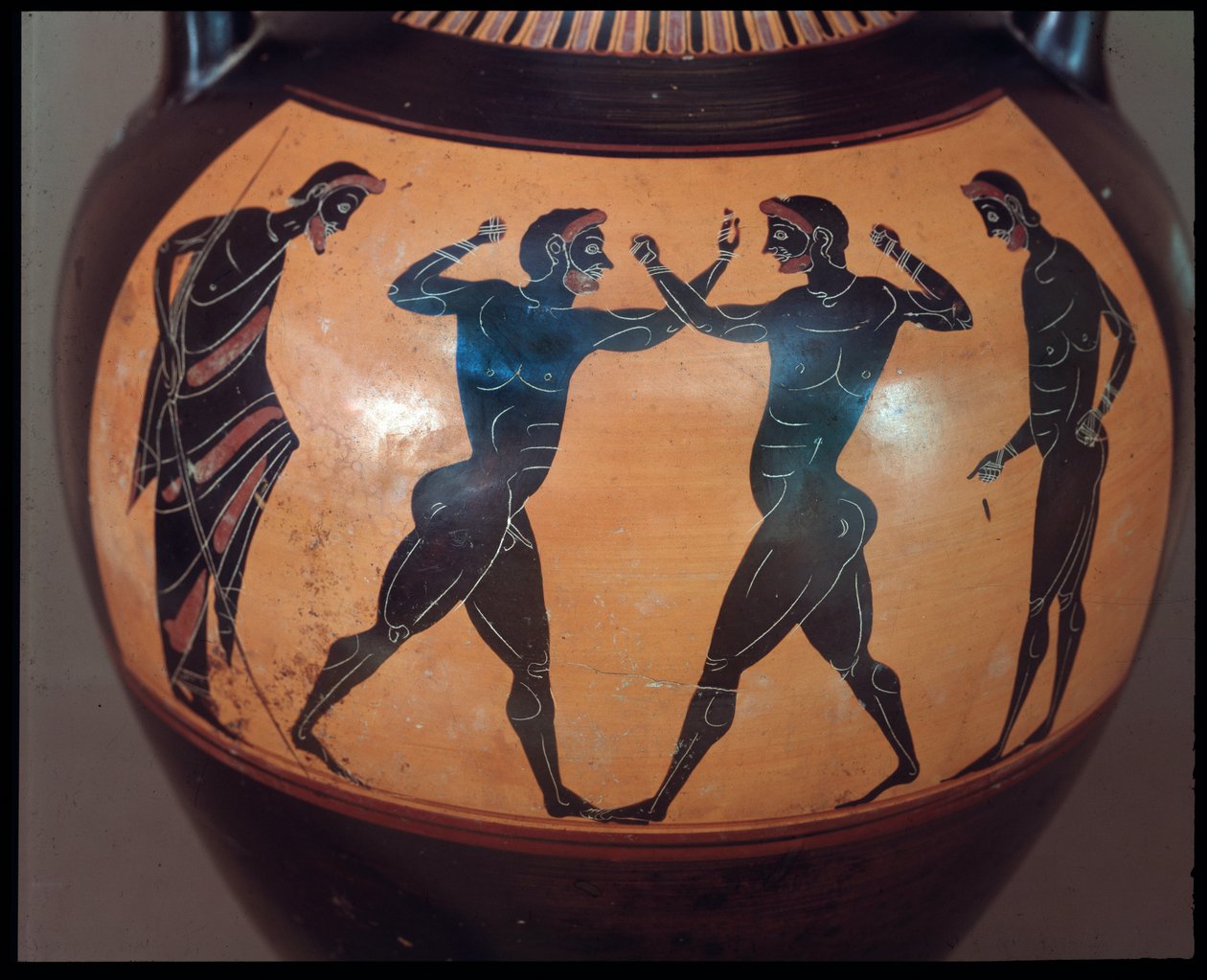 Civilisation étrusque : amphore en terre cuite décorée d