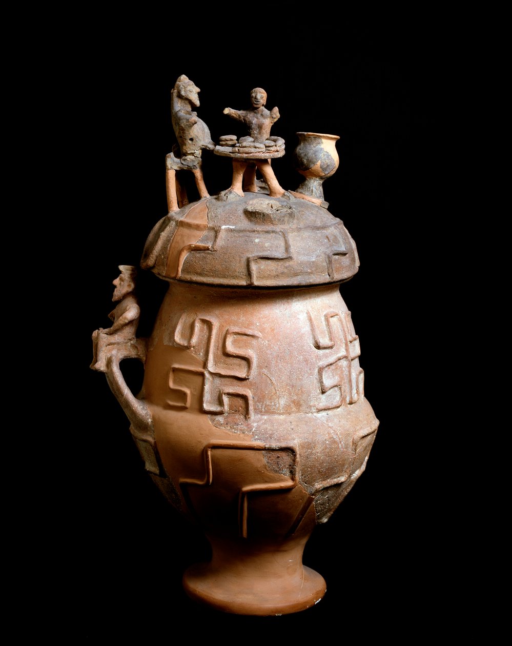 Civilisation étrusque, rite funéraire : vase cinéraire de Montescudaio, Italie 650 av. J.-C. - Etruscan