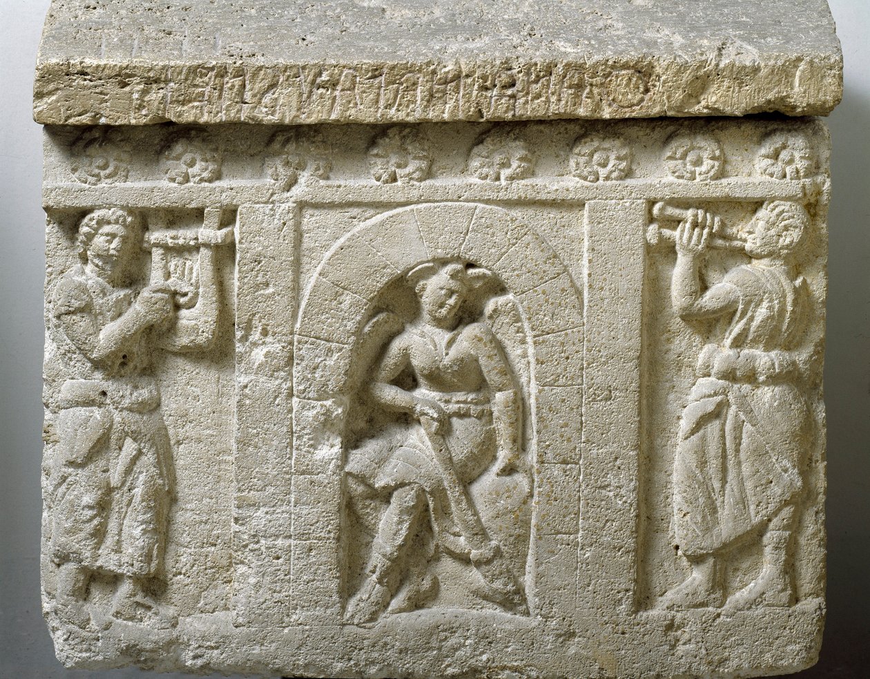 Art étrusque : "la Lasa, Génie de la Mort à l