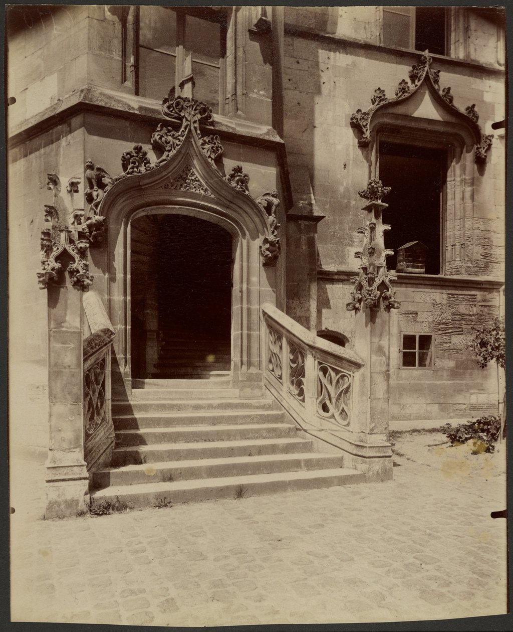 Beauvais, ancien palais de justice - Eugène Atget