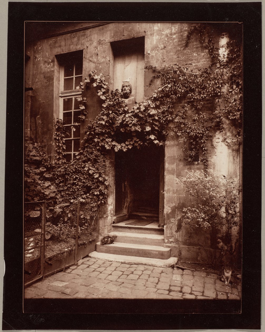 Cour à Rouen - Eugène Atget