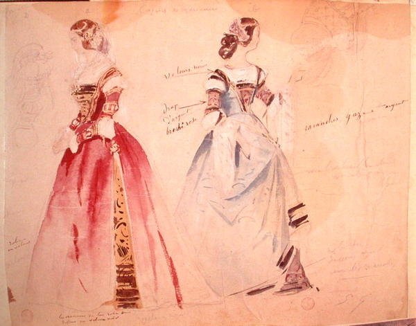 Deux costumes féminins à l