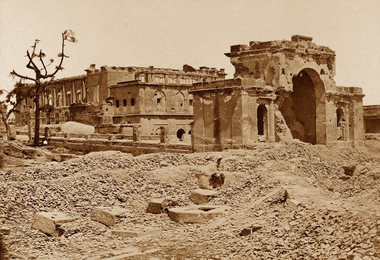 Porte et salle de banquet, Lucknow - Felice Beato
