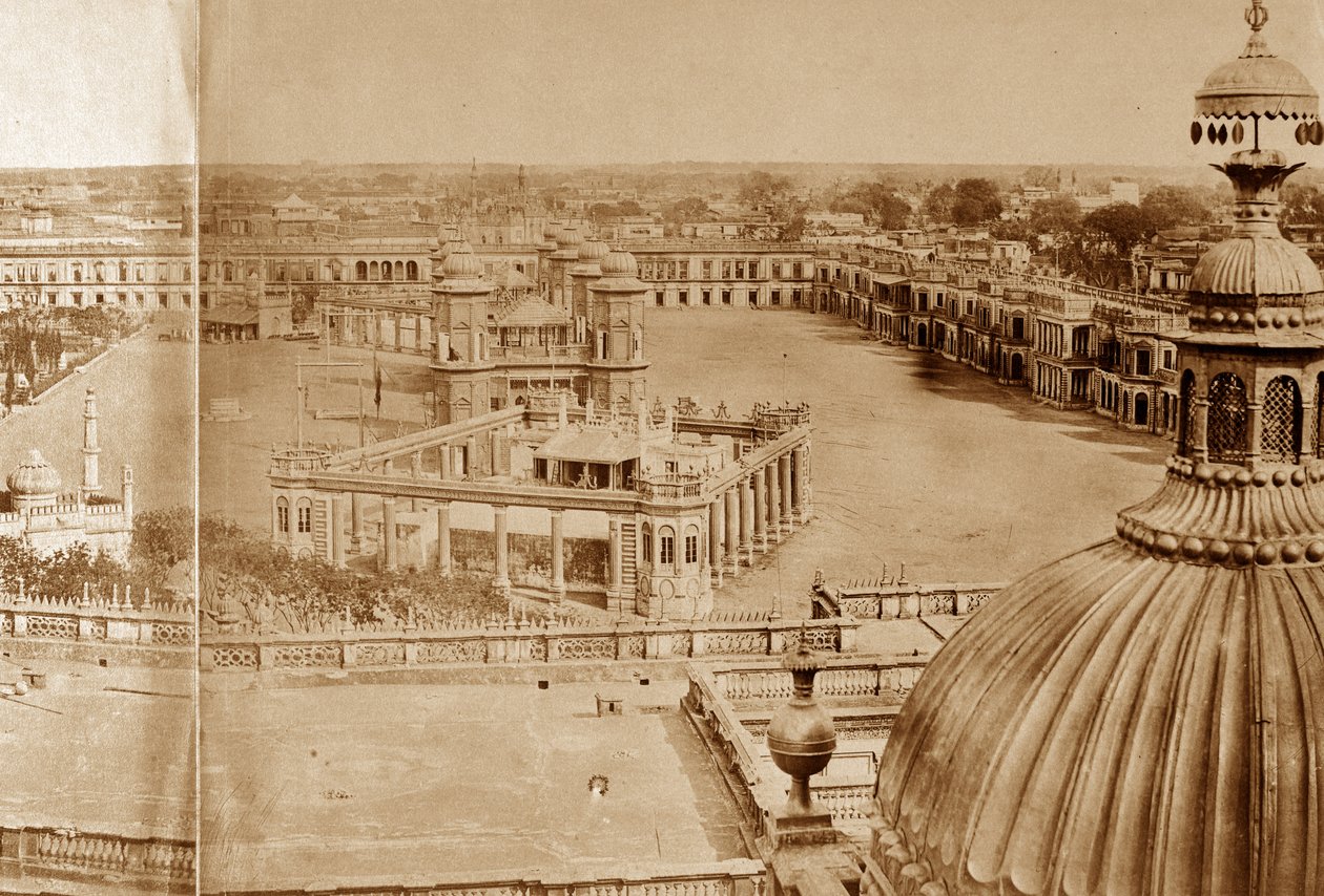 Vue panoramique des cours de la Résidence, Lucknow - Felice Beato