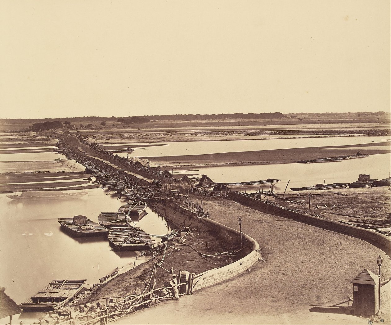 Pont de bateaux sur la Jumna, pris de Lulim Ghur - Felice Beato