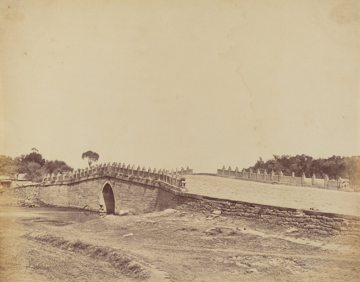 Pont de Palichian près de Pékin, scène du combat avec les troupes impériales chinoises, 21 septembre 1860 - Felice Beato