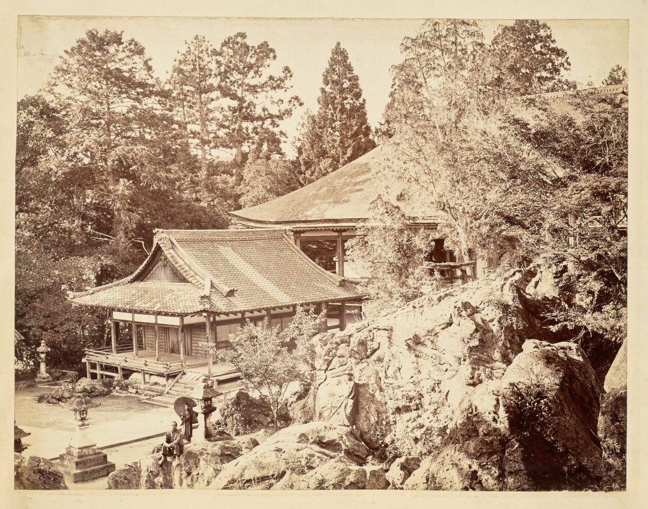 [Temple Ishiyama-dera] - Felice Beato