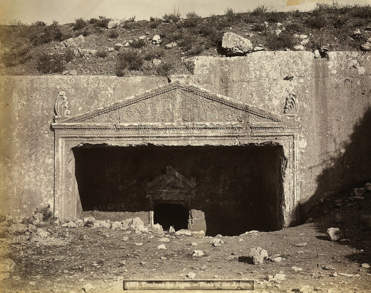 Entrée du tombeau des Judéens, à Jérusalem - Félix Bonfils