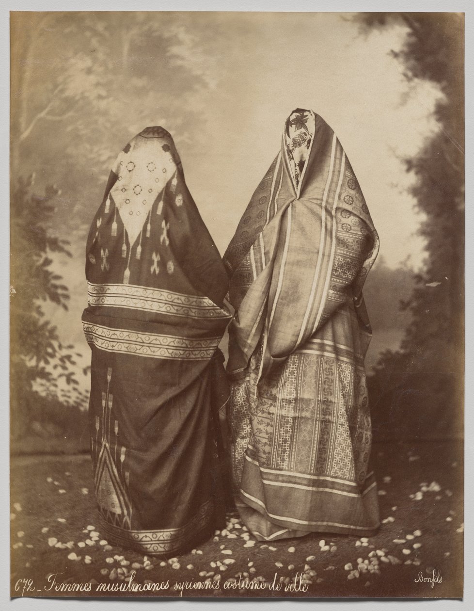 Femmes musulmanes Syriennes à Beyrouth, Costume de Ville - Félix Bonfils