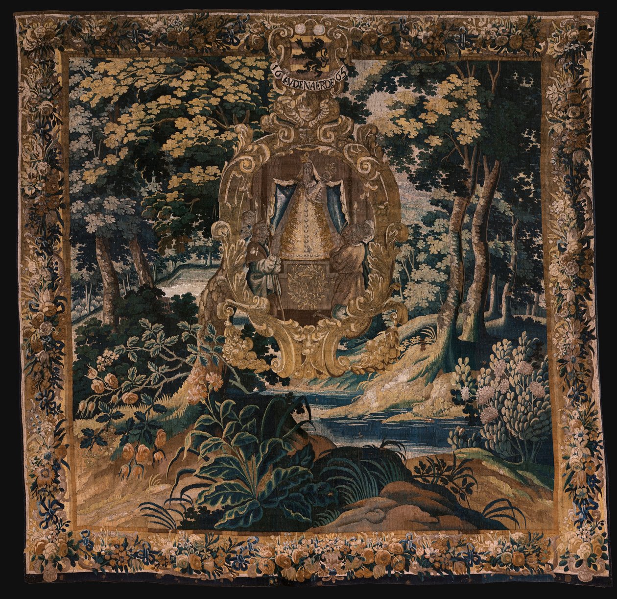 Tapisserie flamande. Paysage avec la Vierge noire. Atelier d
