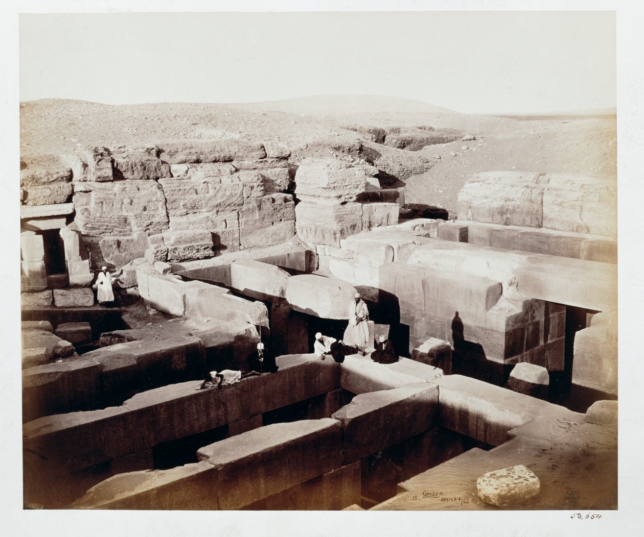 Un temple excavé au pied du Sphinx, Gizeh, Égypte, 4 mars 1862 - Francis Bedford
