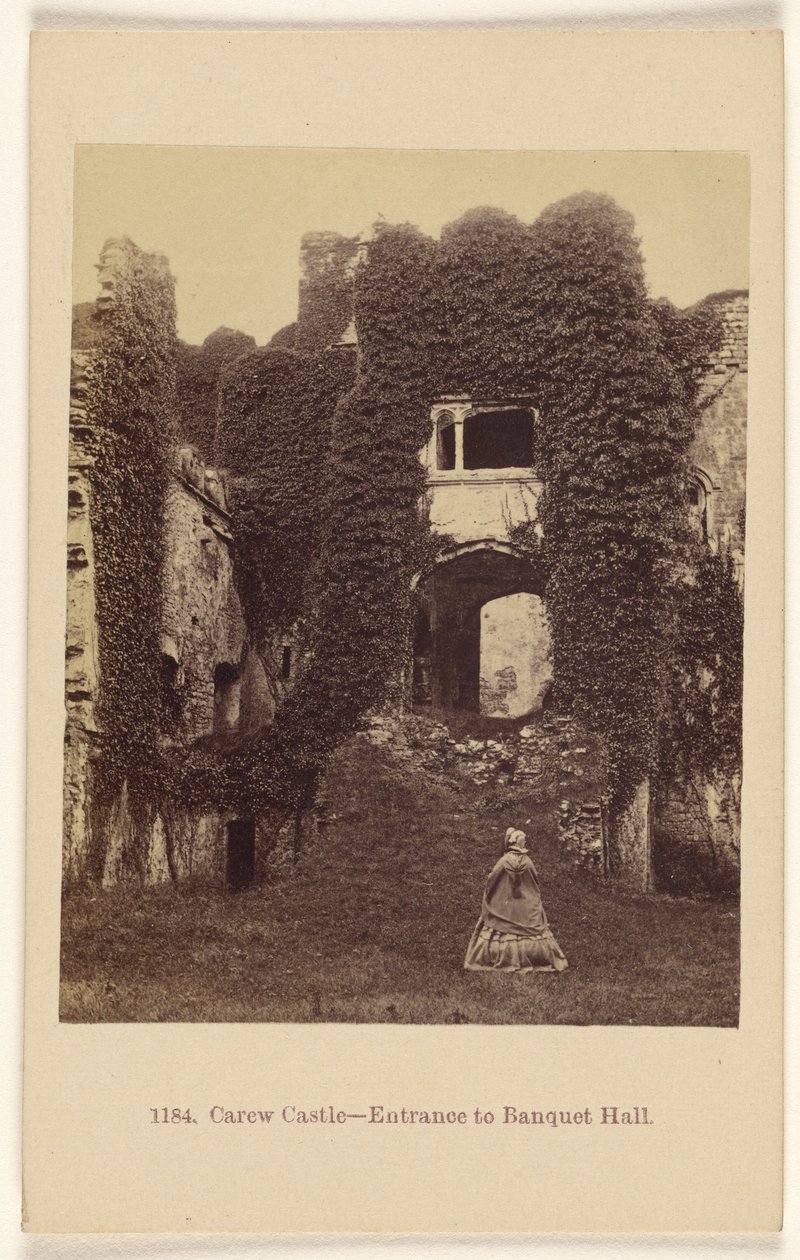 Château de Carew - Entrée de la salle de banquet. - Francis Bedford