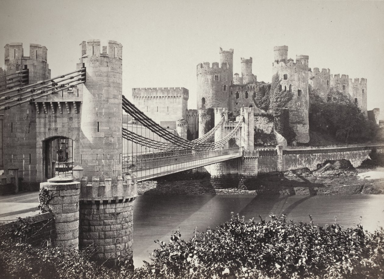 Château de Conwy et pont suspendu vus depuis l