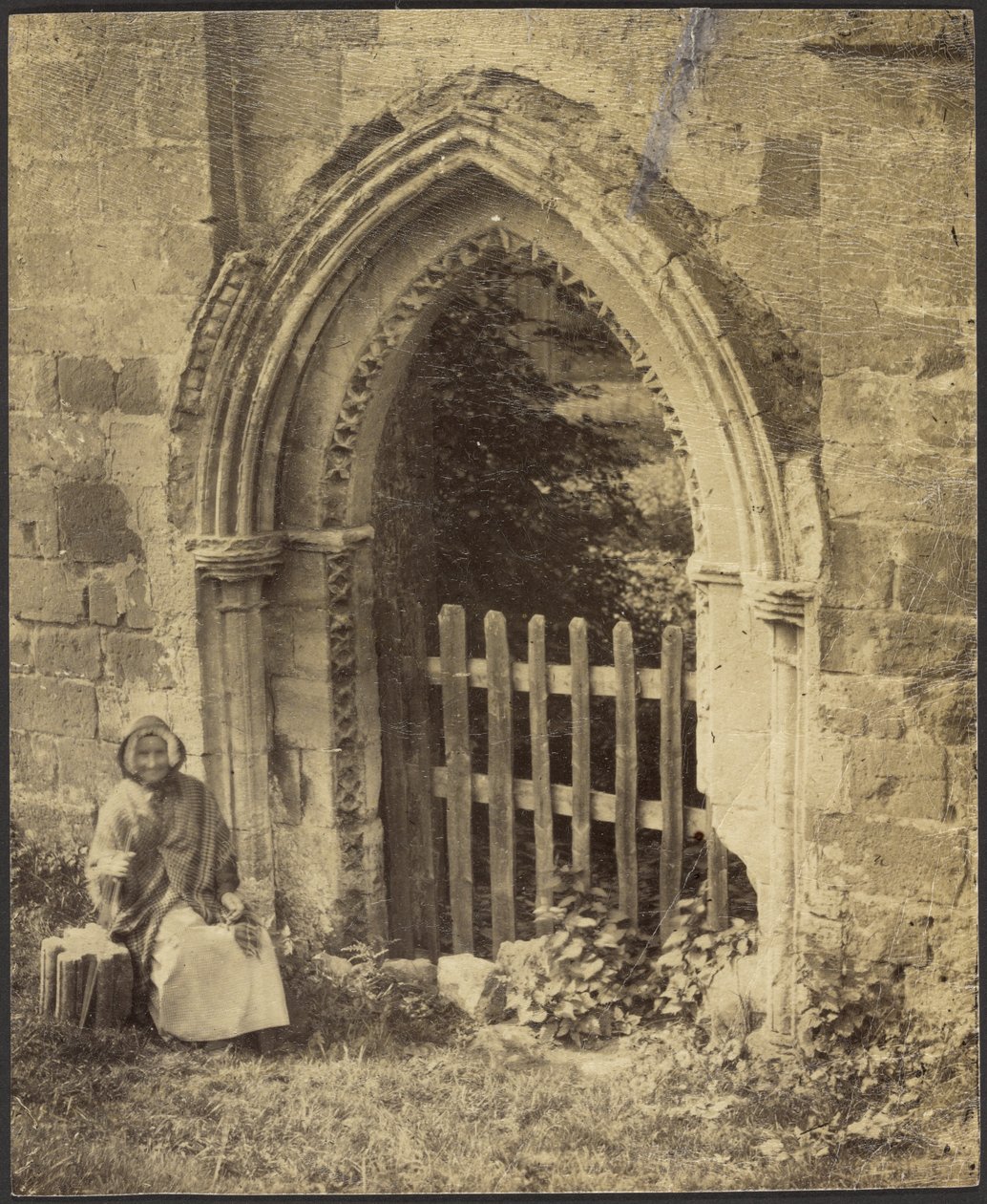 Porte, Abbaye de Rivaulx - Francis Bedford