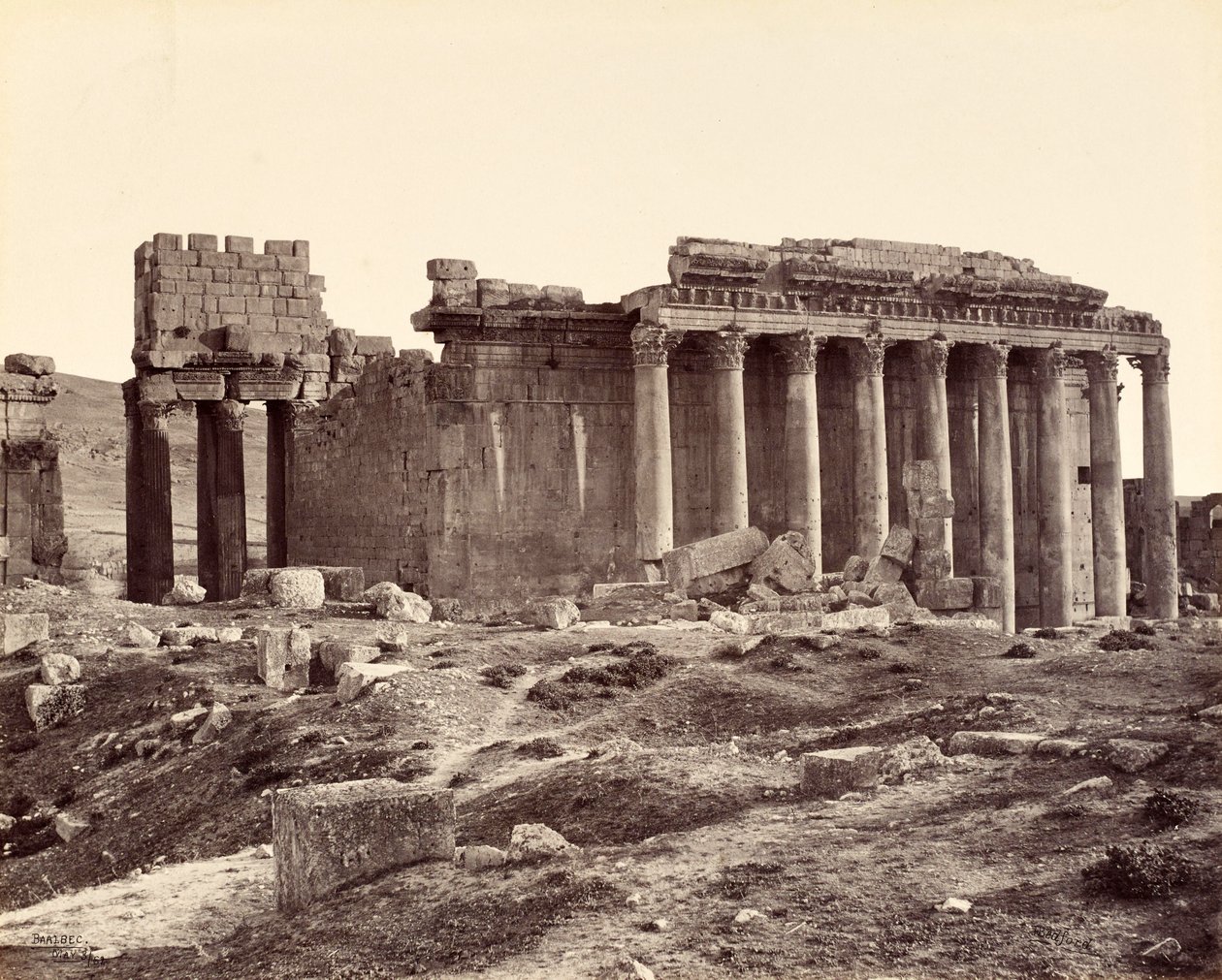 Le temple de Jupiter, vu du nord-est, Baalbek - Francis Bedford