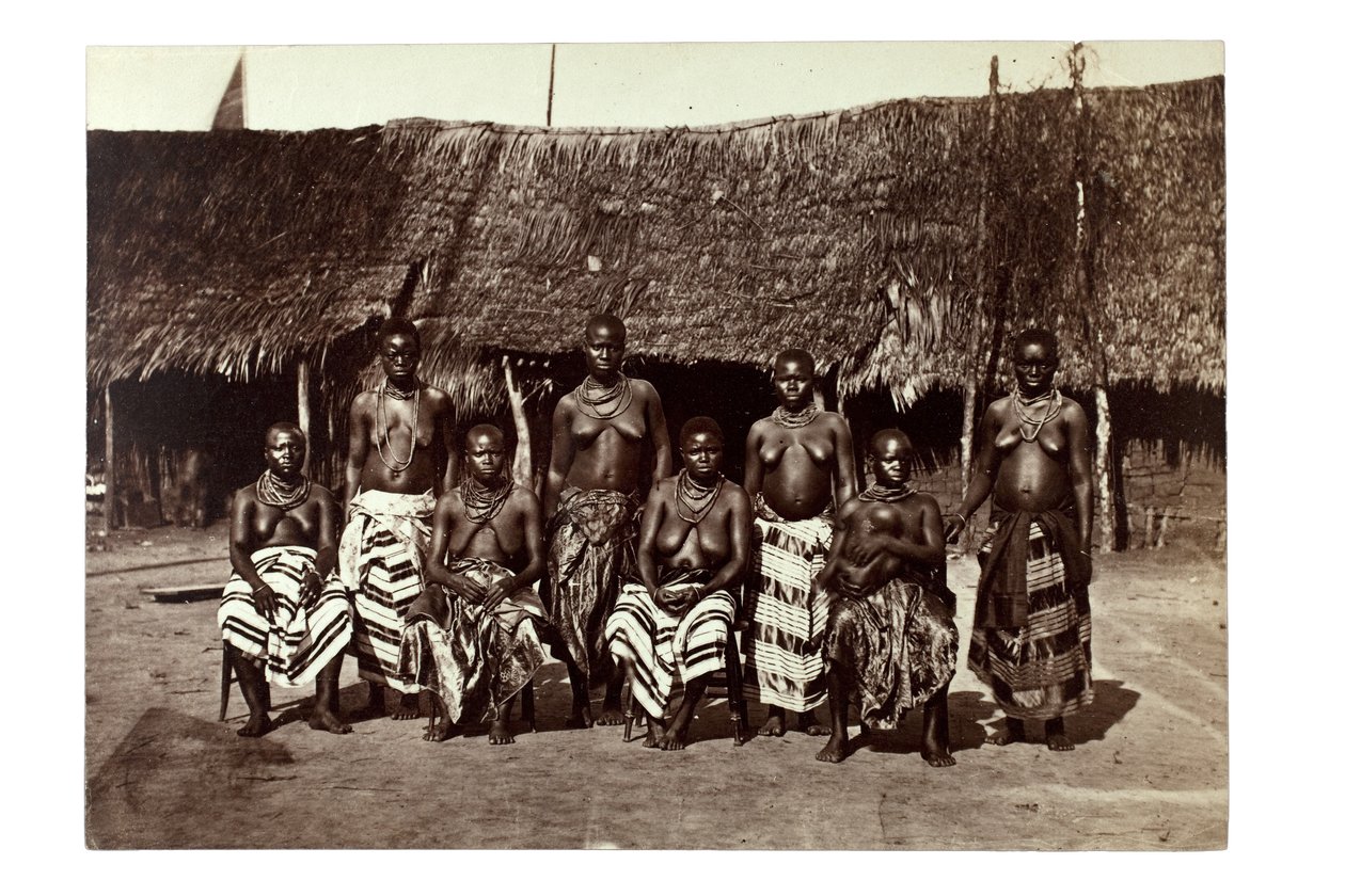 Les épouses du roi George, Opobo, près de Calabar, Nigeria, c.1870 - Francis W. Joaque