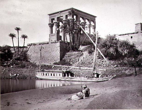 Le Temple de Trajan, vue vers le sud-ouest, Philae - Frank Mason Good