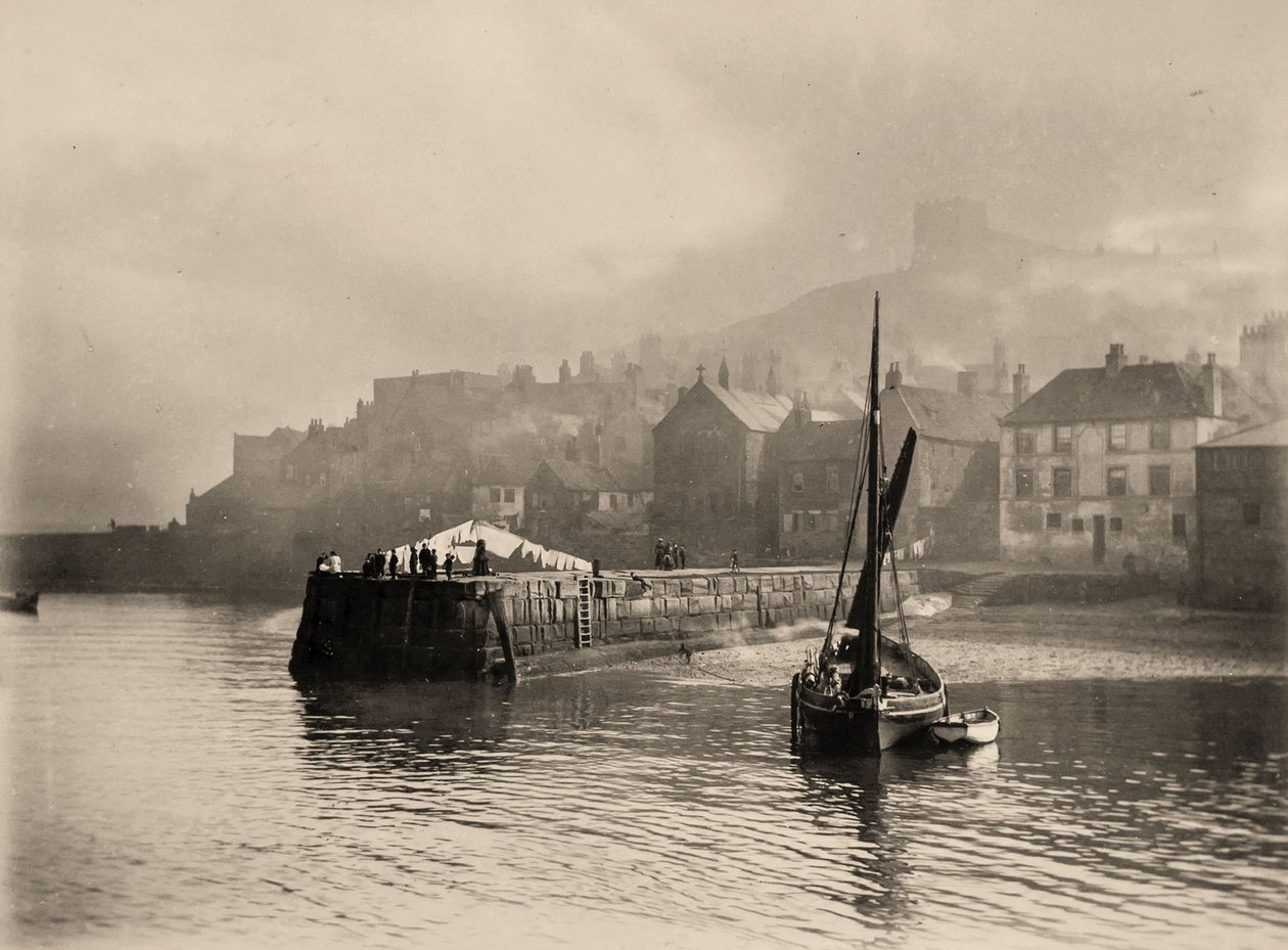 Vue du port, Whitby, Yorkshire du Nord. 1884 - Frank Meadow Sutcliffe