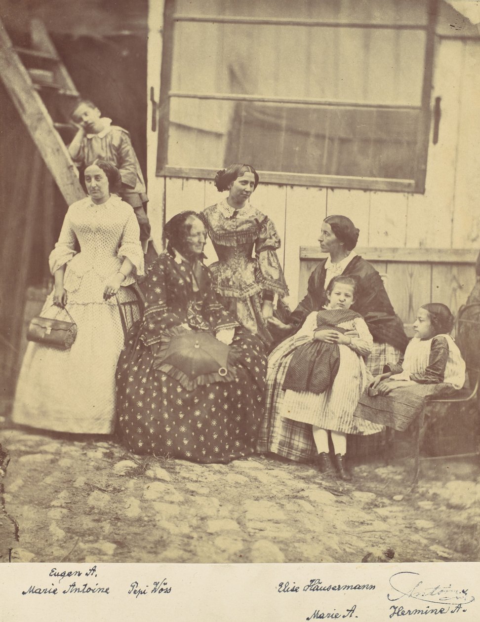 [Portrait de groupe de quatre femmes et trois enfants], 1850s-60s - Franz Antoine