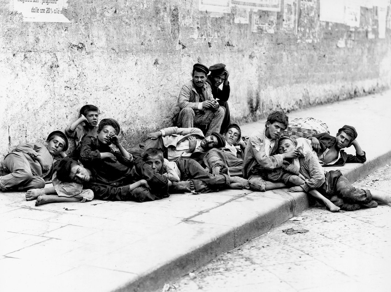 Douce oisiveté, Naples, 1897 - Fratelli Alinari Fratelli Alinari