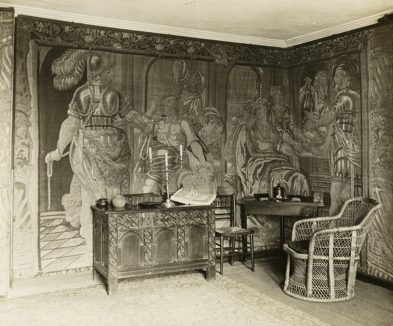 Manoir de Kelmscott : Dans la salle des tapisseries - Frederick H. Evans
