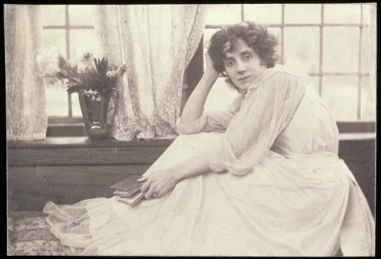 Portrait photographique de Beatrice Stella Tanner (1865-1940) Mme Patrick Campbell, par Frederick Hollyer (1837-1933) - Frederick Hollyer