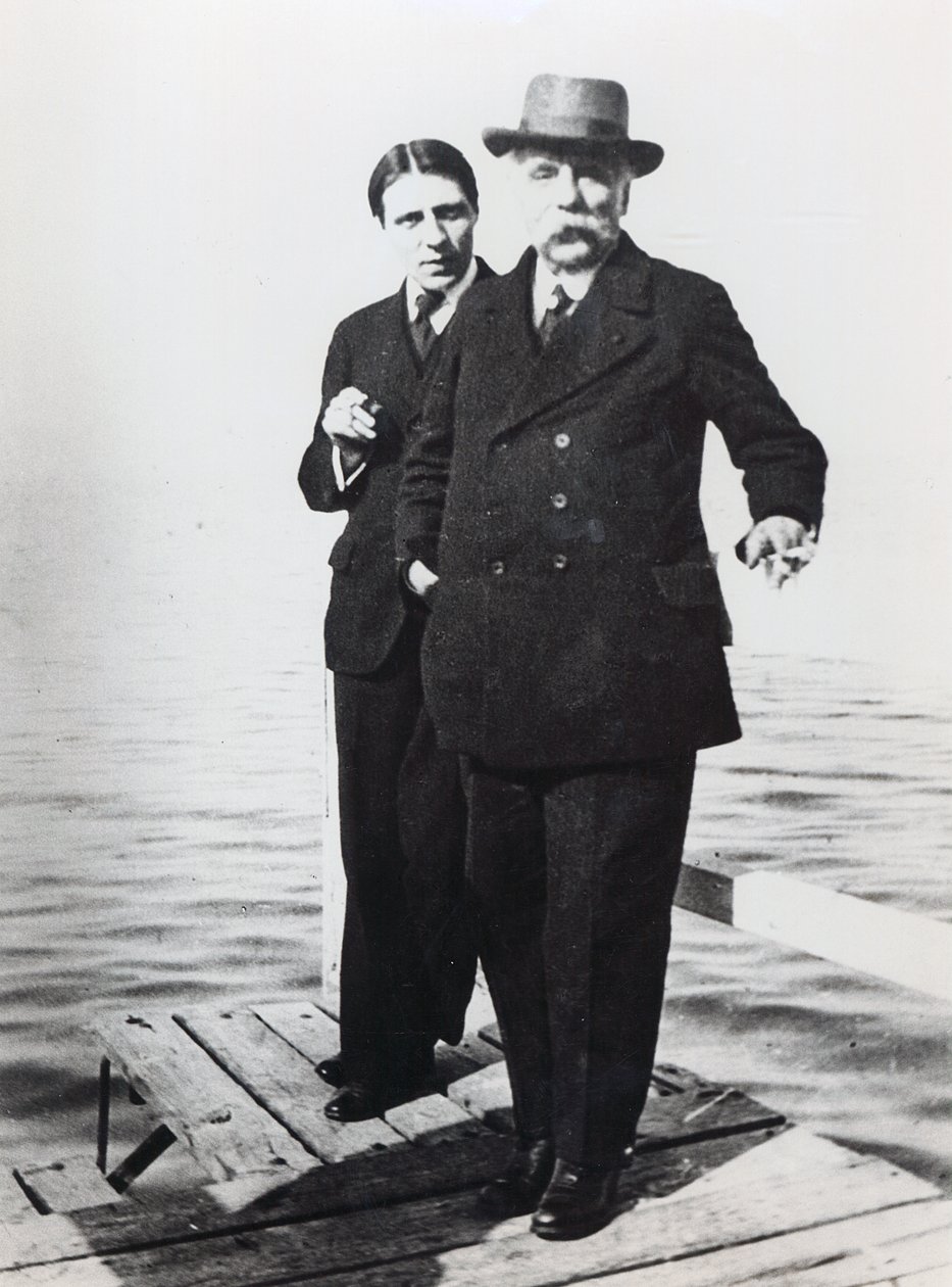 Alfred Cortot (1877-1962) et Gabriel Fauré (1845-1924), début du XXe siècle - French Photographer