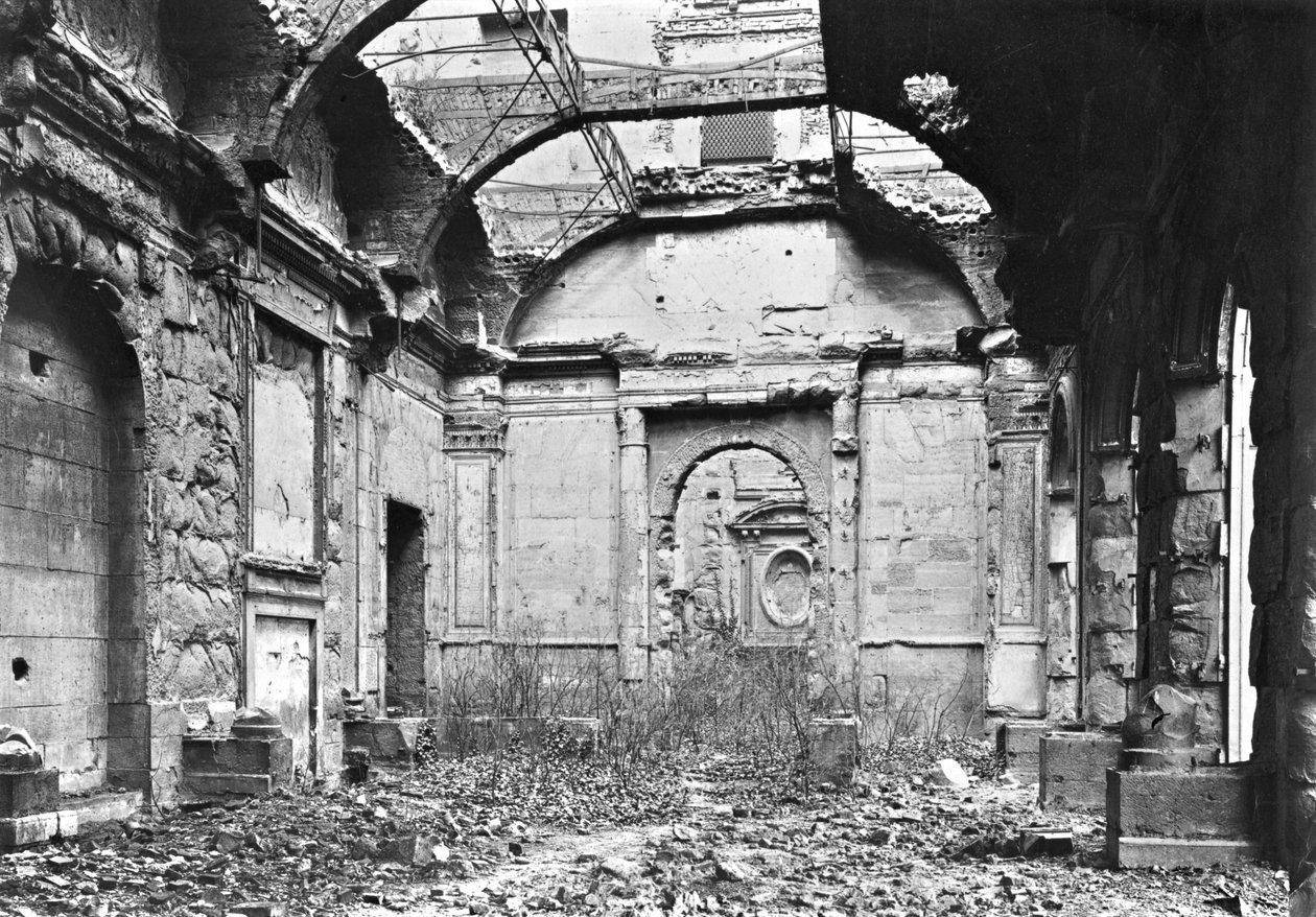 Ruines de la Cour des Comptes pendant la Commune de Paris, 1871 - French Photographer