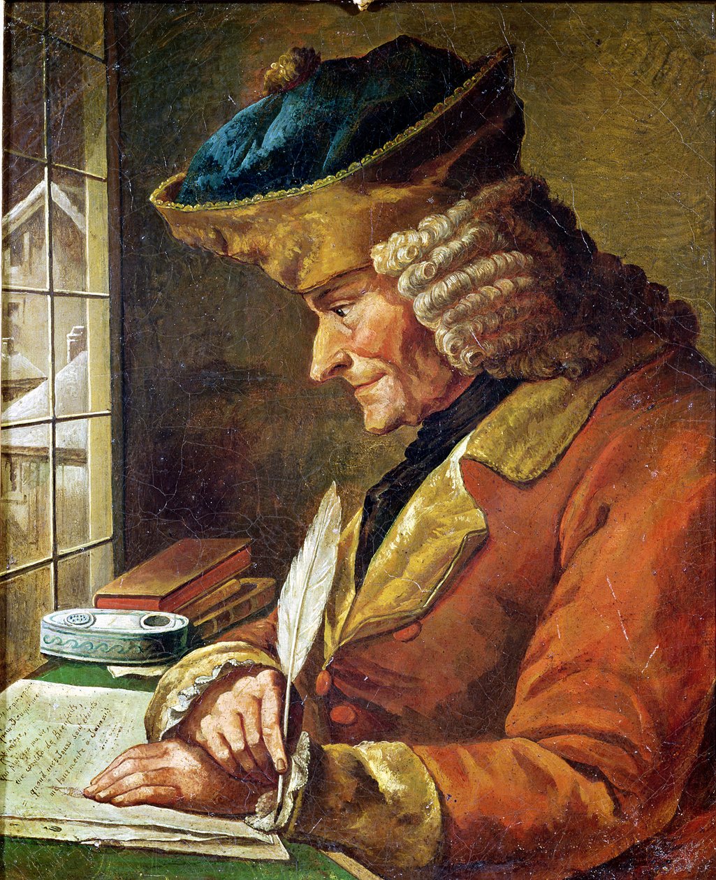 Voltaire (1694-1778) dans son étude - French School