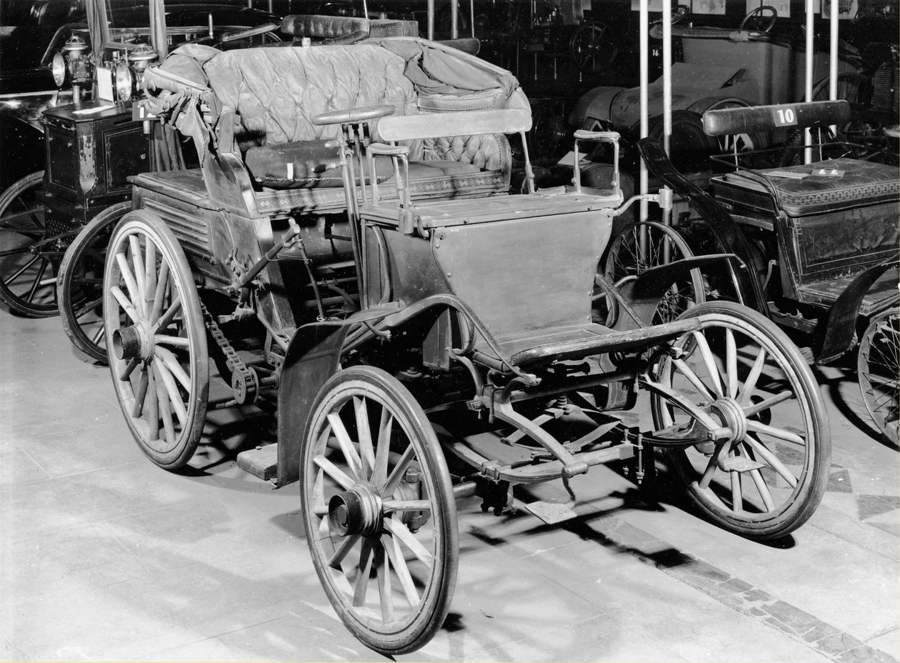 Voiture Benz, 1898 - French Photographer