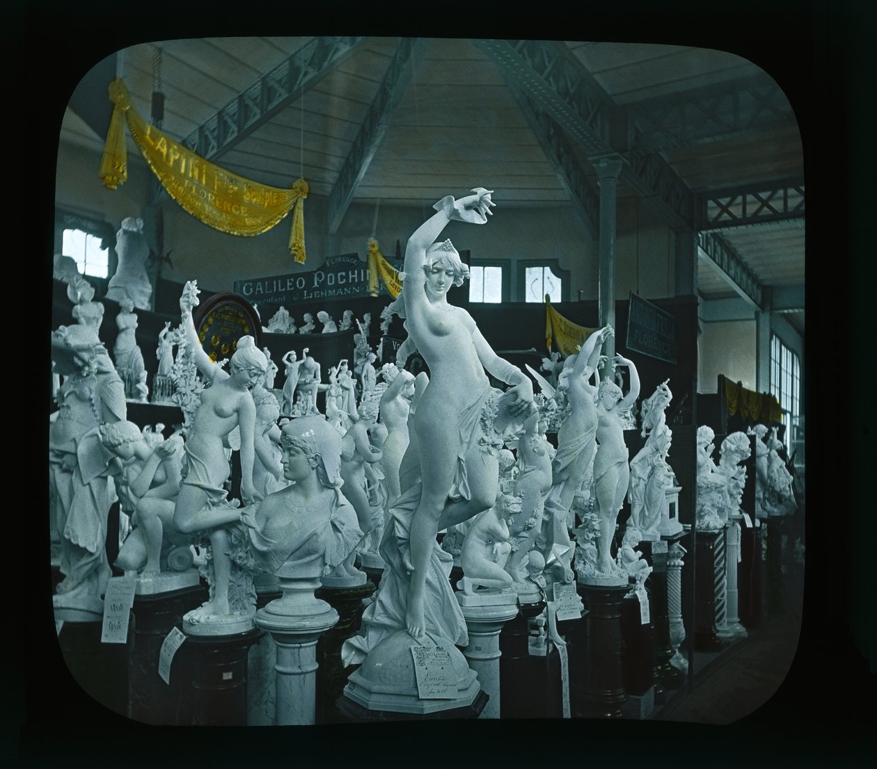 Exposition de Paris : Palais des manufactures nationales, 1900 - French Photographer