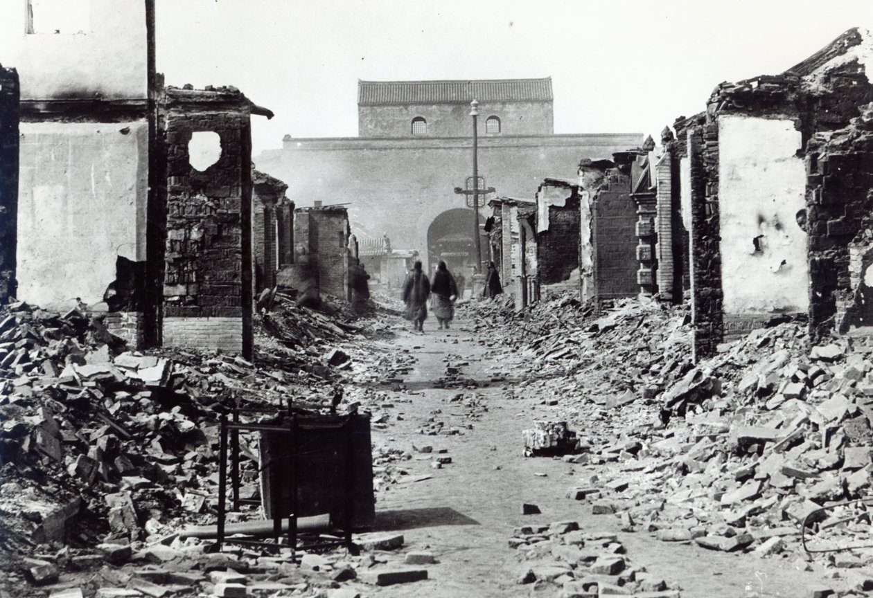 La destruction en Chine pendant la révolte des Boxers de 1900 - French Photographer